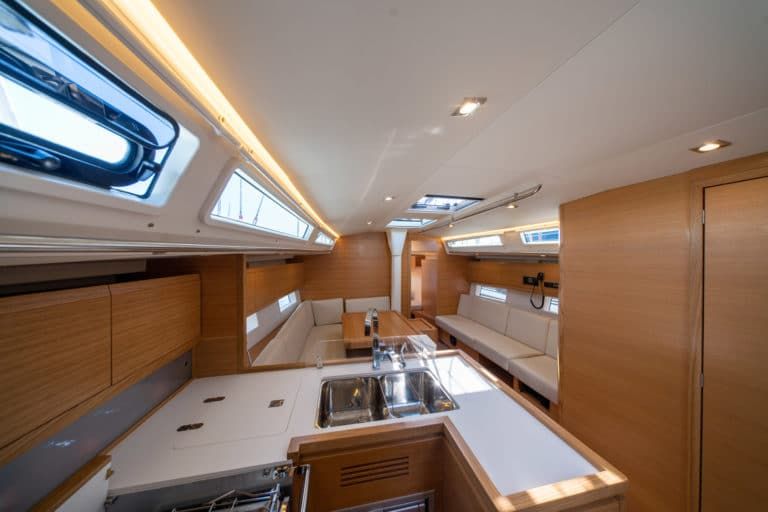 2022 Hylas Yachts H57