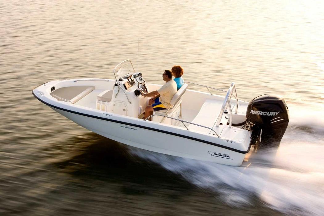 2021 Boston Whaler 180 Dauntless