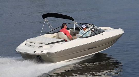 2022 Stingray Boats 208 Lr