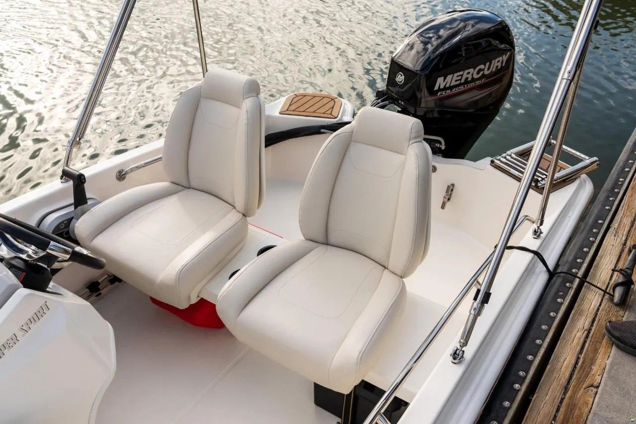 2021 Boston Whaler 130 Super Sport