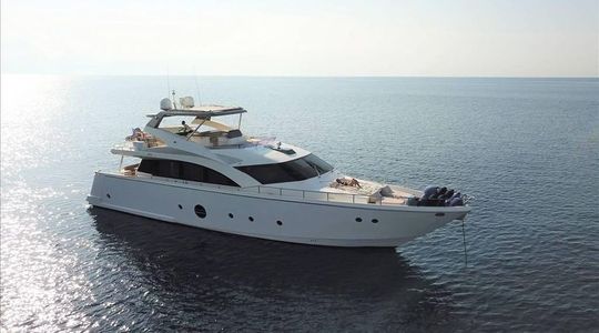 2010 Aicon Yachts 75 Flybridge
