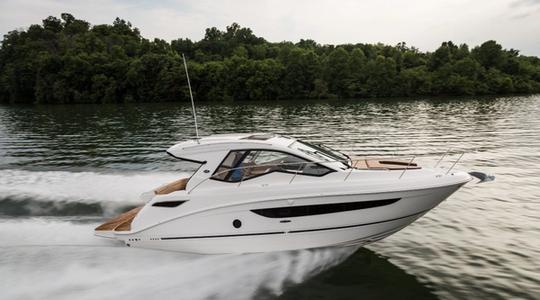 2021 Sea Ray Sundancer 350 Coupe