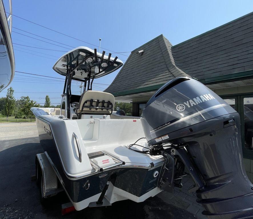 2022 Tidewater Boats 232 LXF