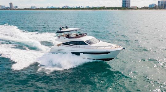 2016 Ferretti Yachts 650