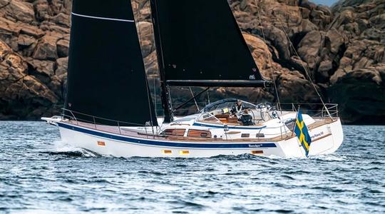 2021 Hallberg - Rassy 50