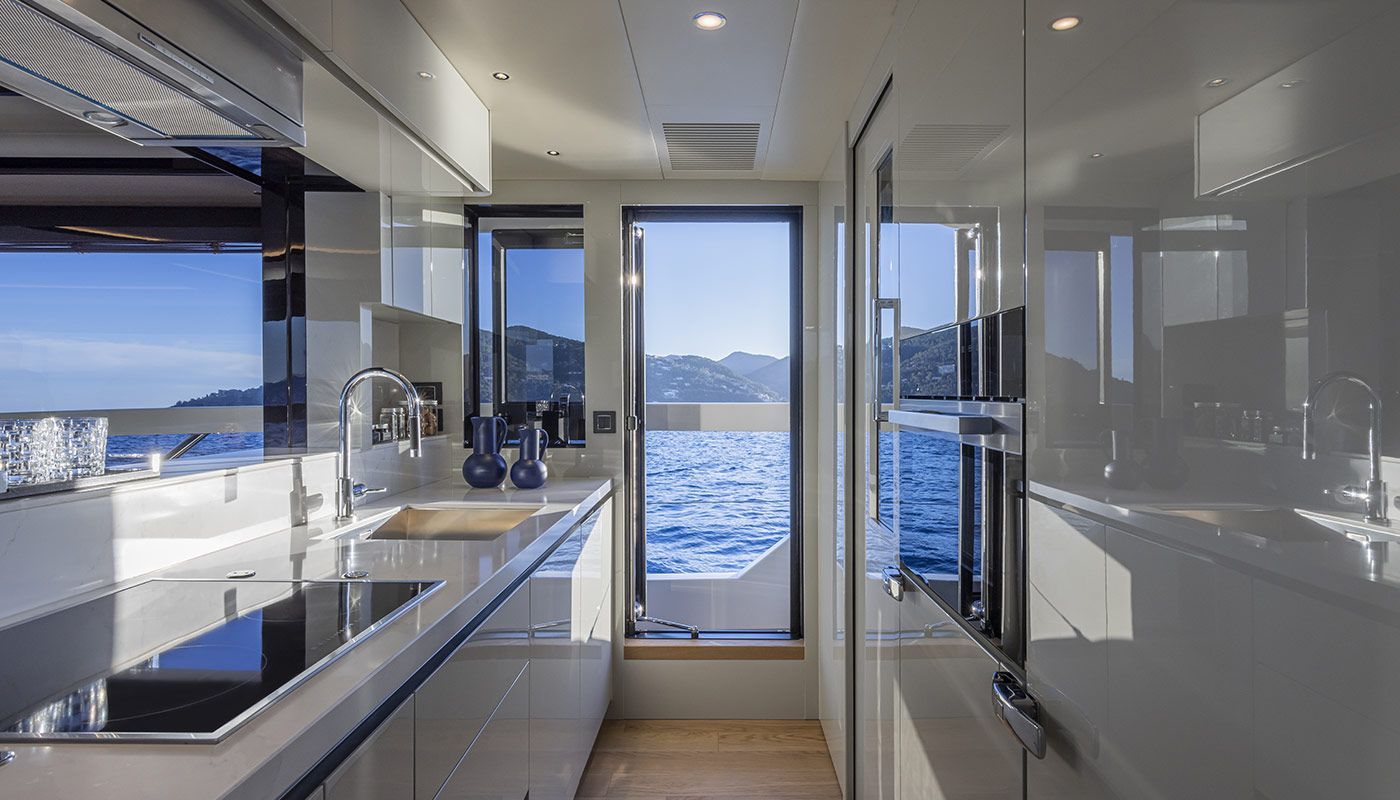 2022 Absolute Yachts Navetta 75