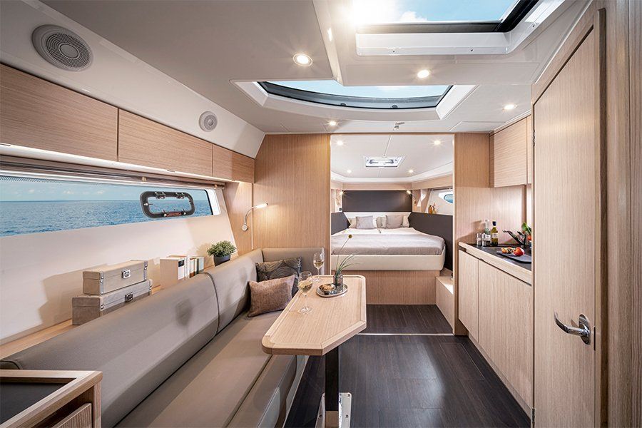 2022 Bavaria Yachts SR36