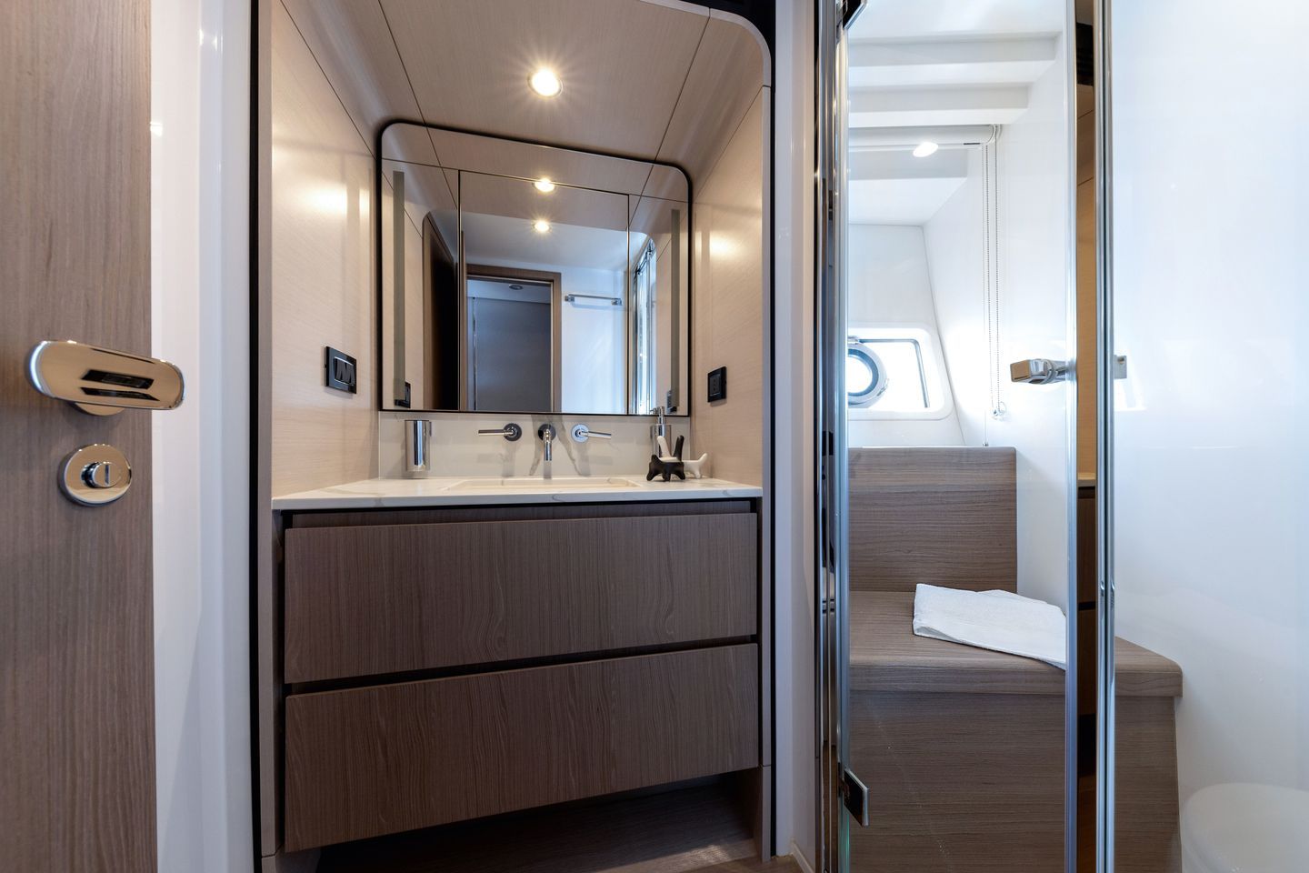 2003 Azimut Yachts 74 Fly