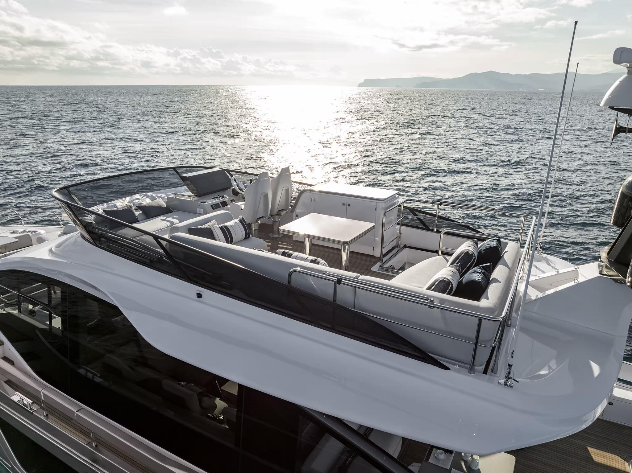2017 Azimut Yachts S7
