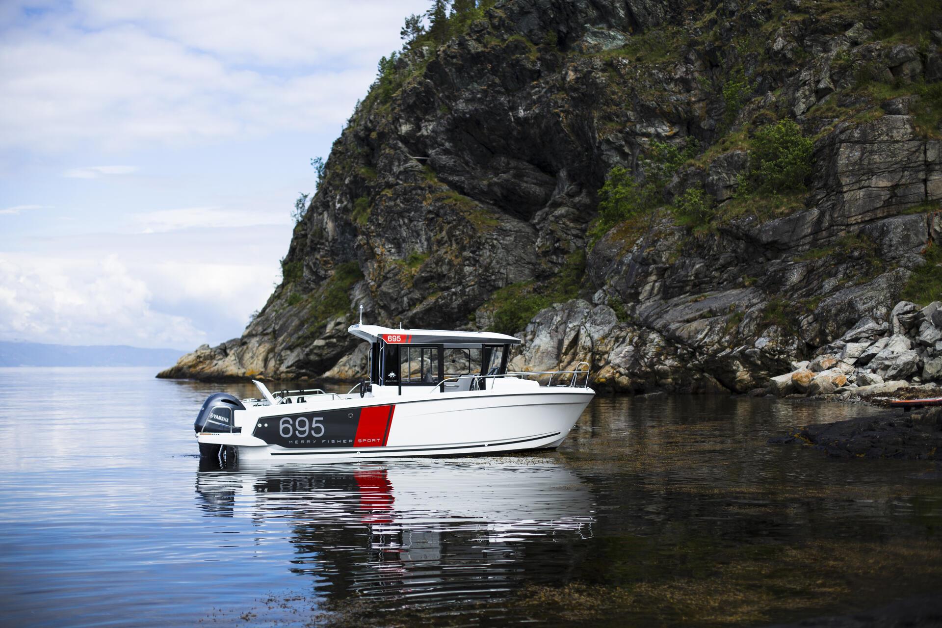 2022 Jeanneau Merry Fisher 695 Sport Serie 2