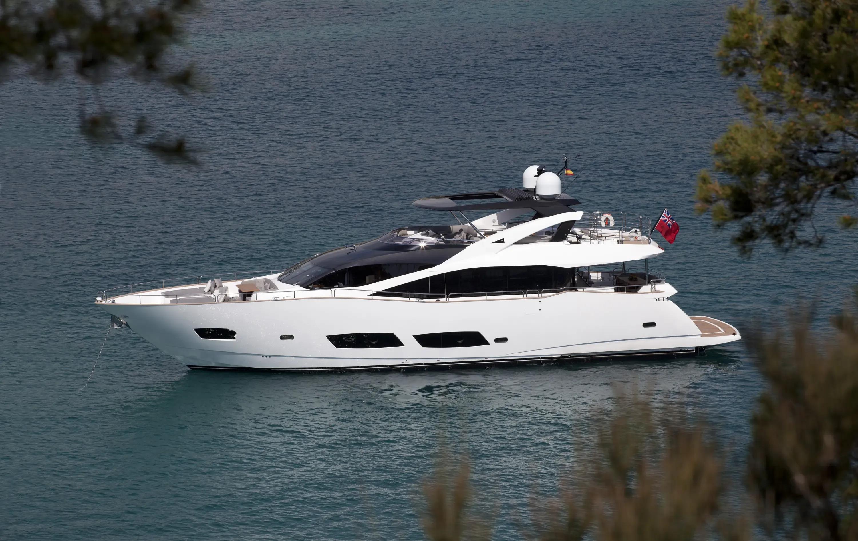 2013 Sunseeker 28M Yacht