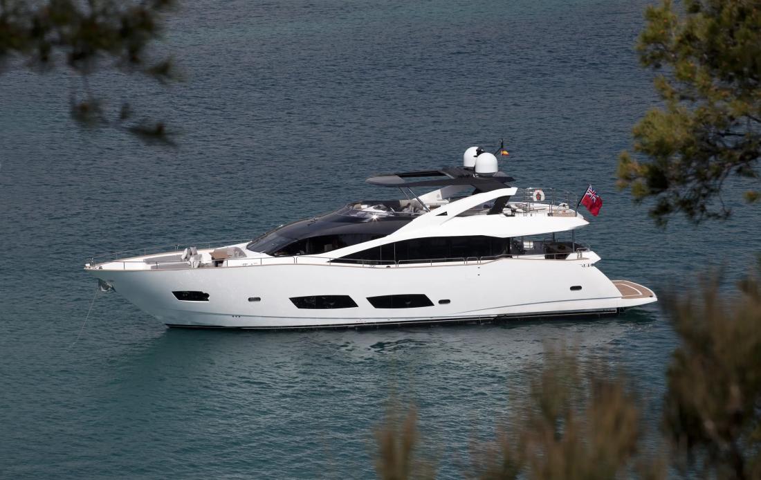 2013 Sunseeker 28M Yacht