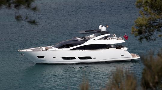 2013 Sunseeker 28M Yacht