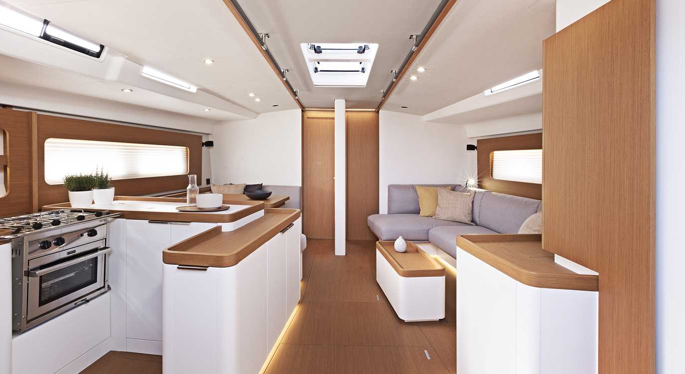 2019 Beneteau First 53