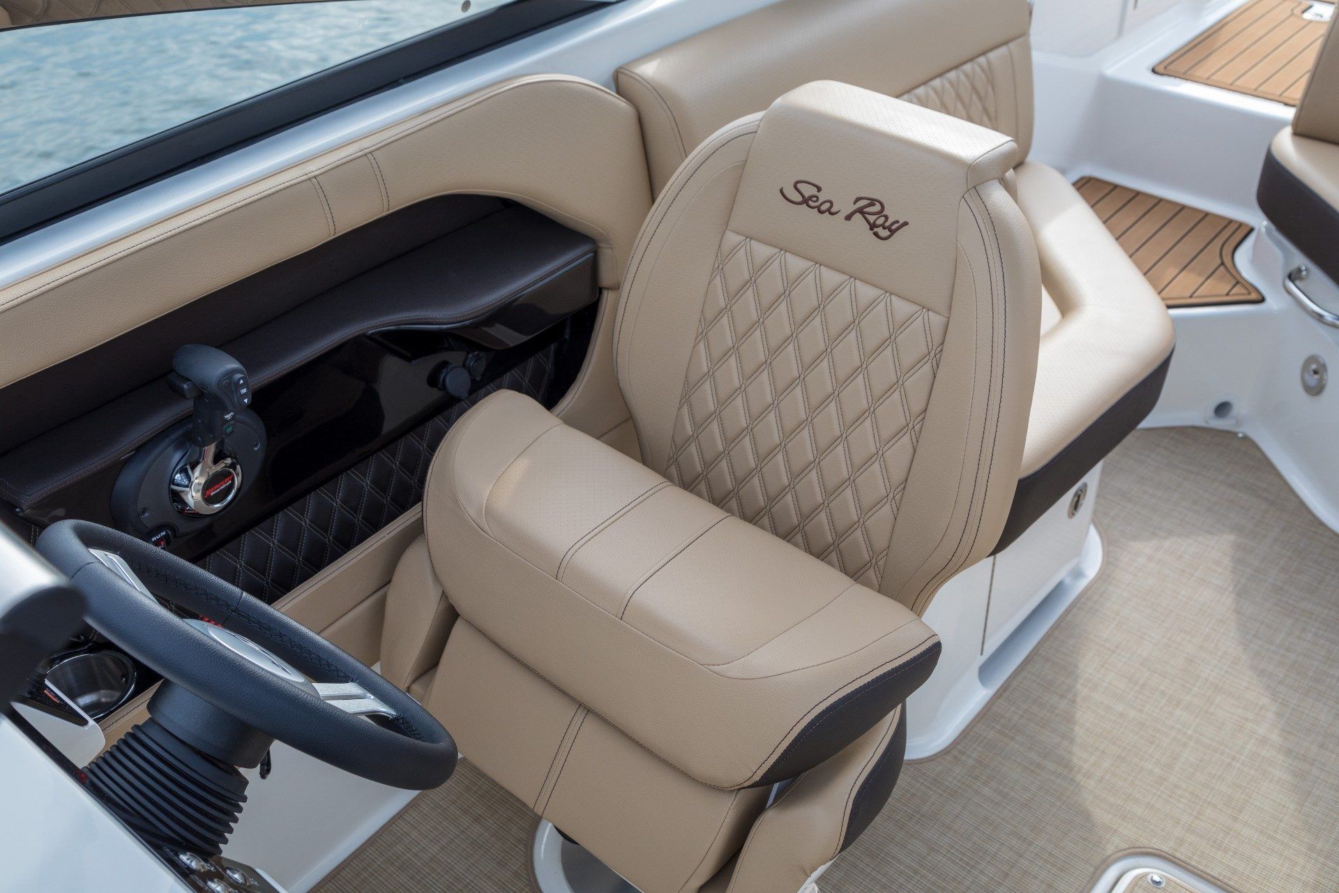 2020 Sea Ray SLX 230