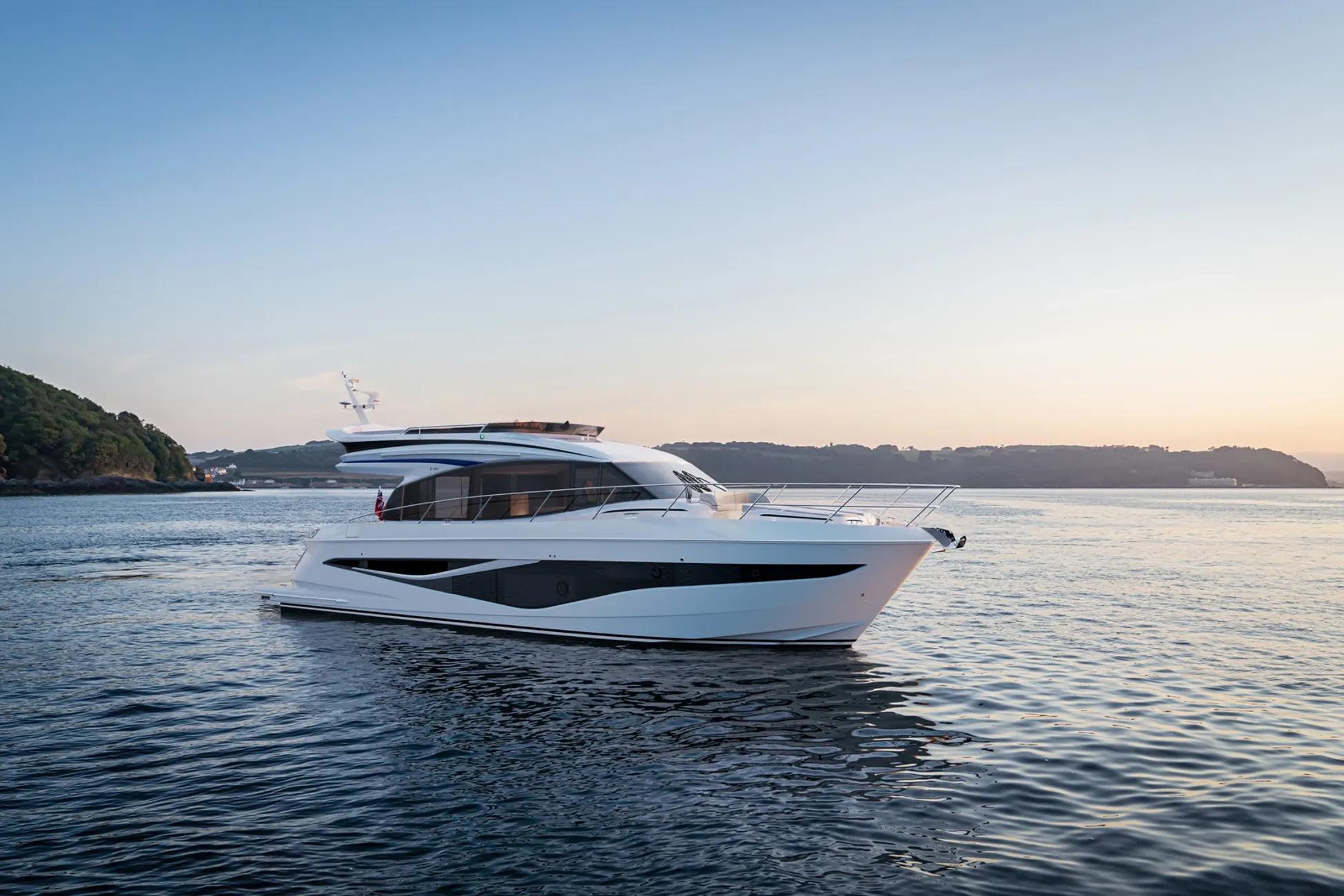 2024 Princess Yachts F58