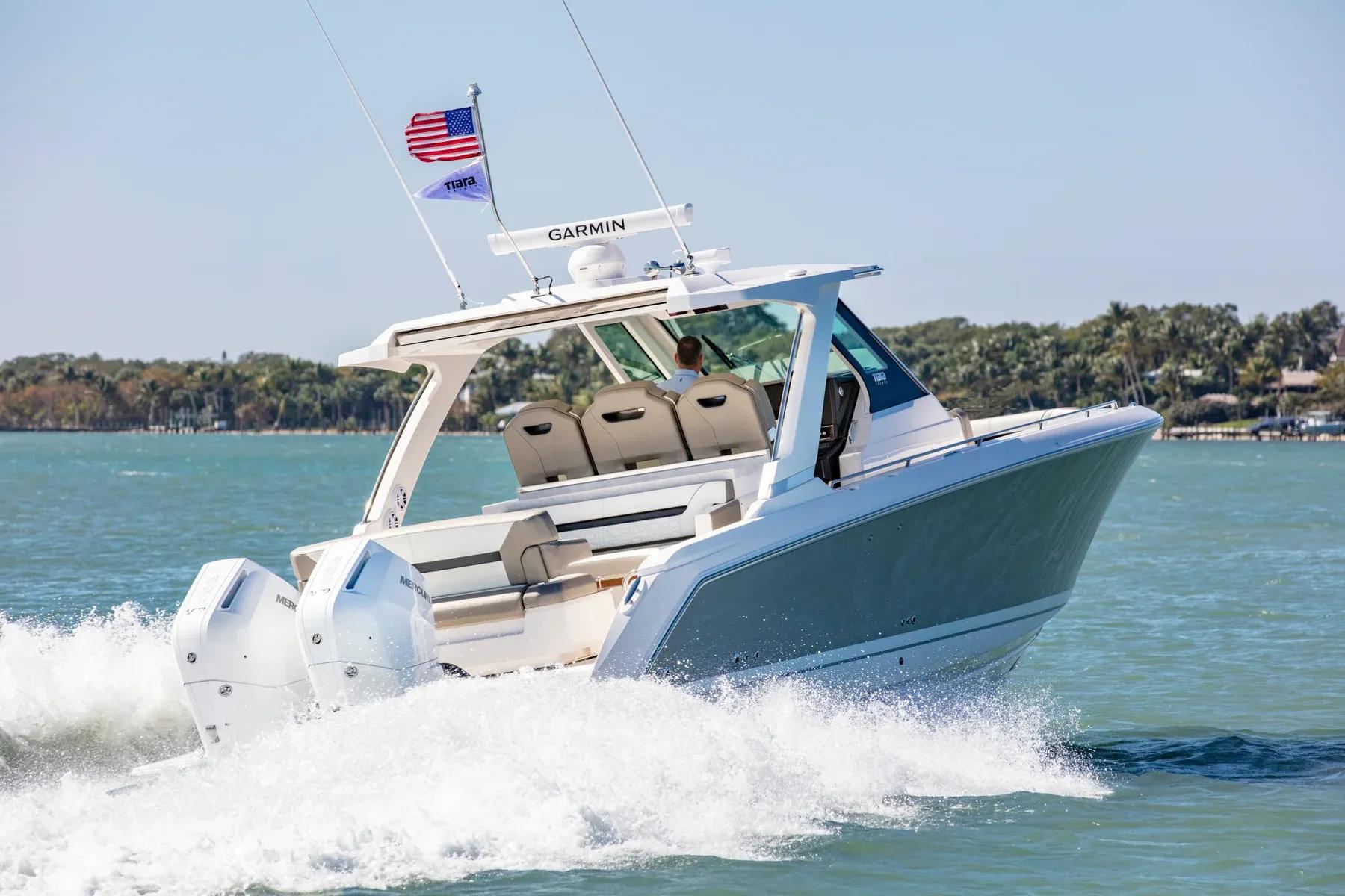 2023 Tiara Yachts 34 LS