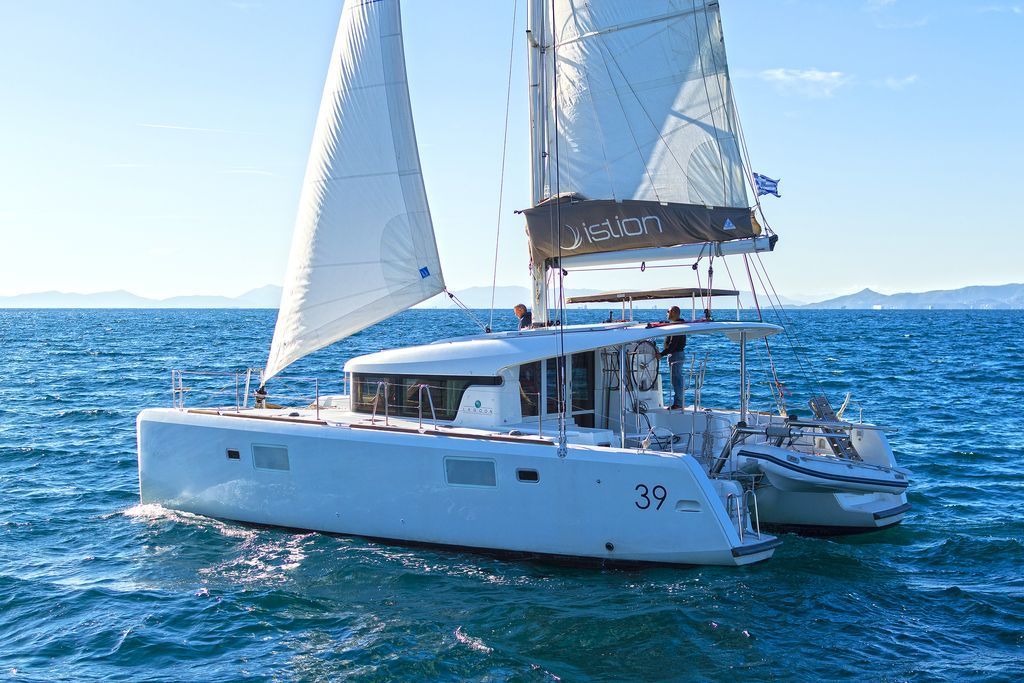 2013 Lagoon 39