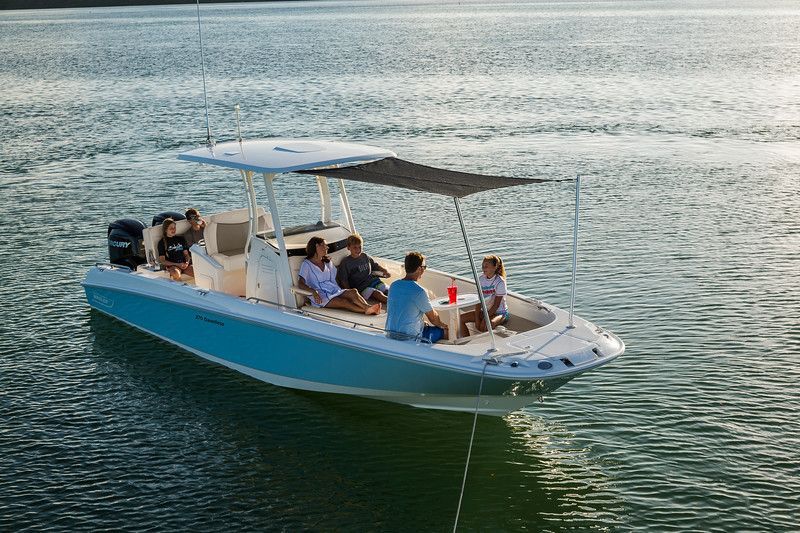 2022 Boston Whaler 270 Dauntless