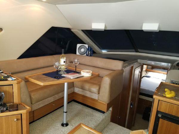 2001 Bayliner 3988 Command Bridge Motoryacht