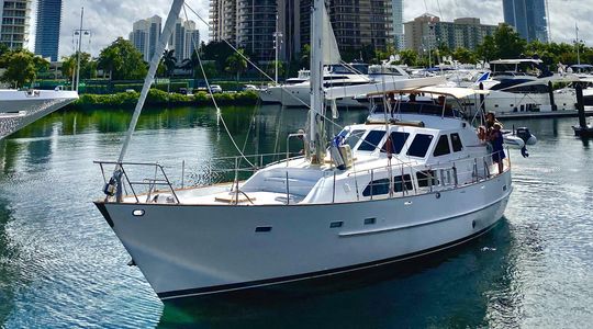 1990 Cheoy Lee Cutter