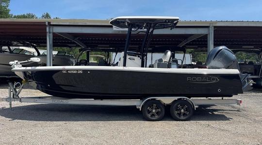2021 Robalo Bay Boats 246 Cayman
