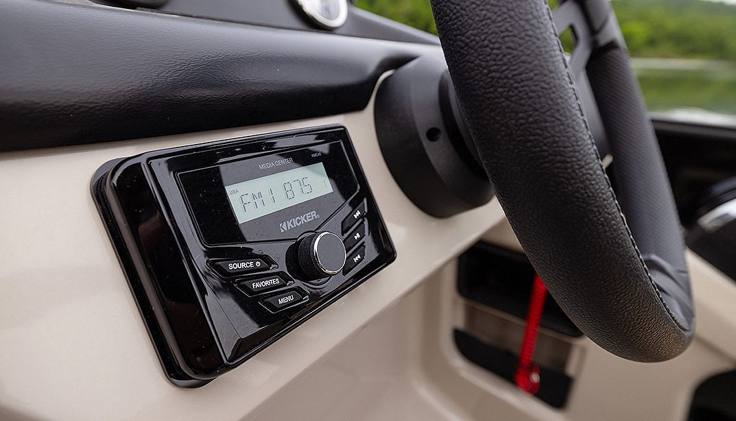 2022 Lowe Boats LS 170