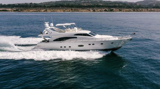 2000 Ferretti Yachts 680
