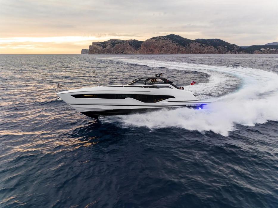 2023 Sunseeker Superhawk 55