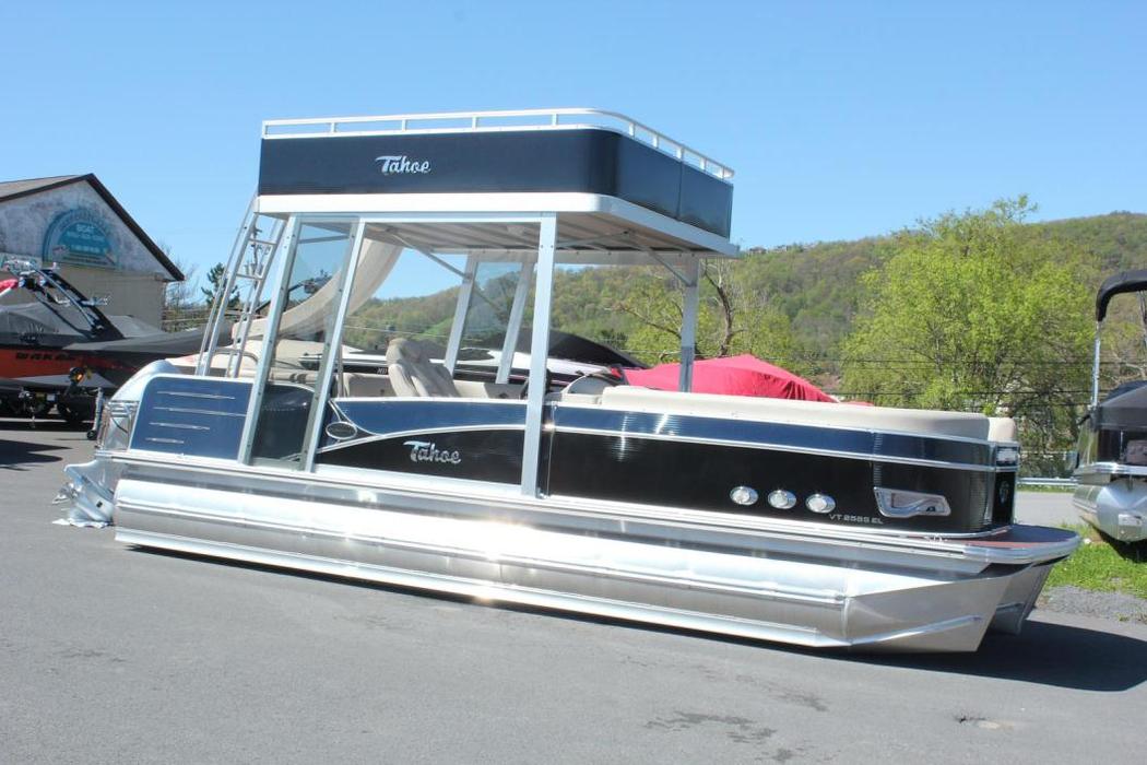 2011 Tahoe Pontoon Boats Vista Funship - 27’