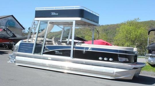 2011 Tahoe Pontoon Boats Vista Funship - 27’