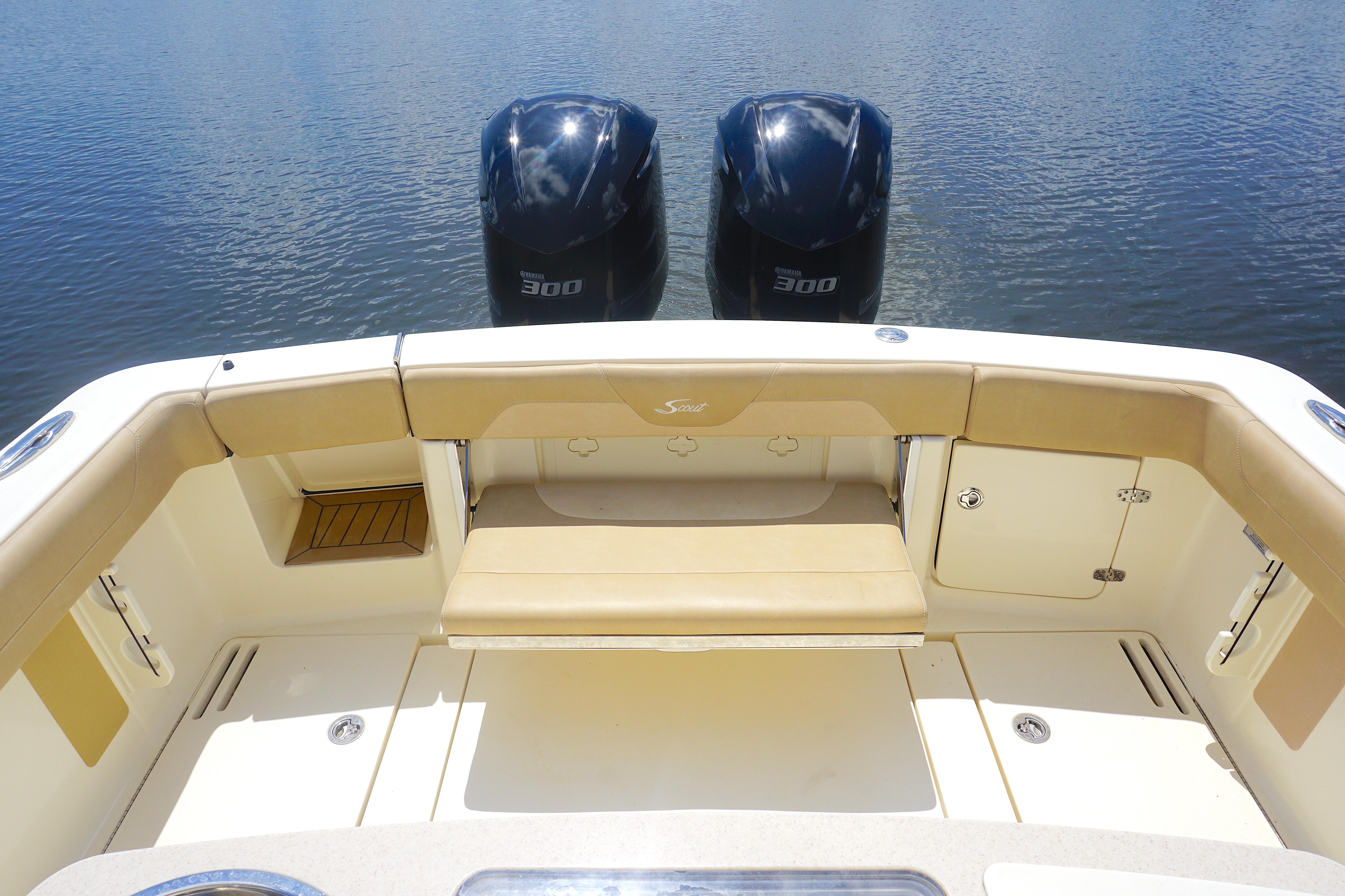 2019 Scout Boats 320 Lxf