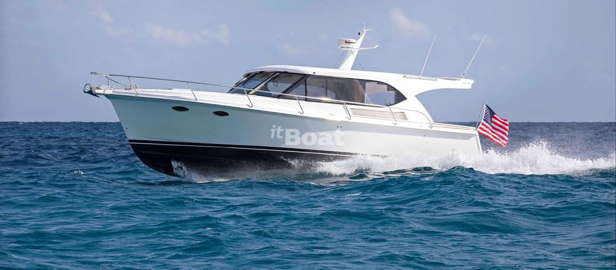 2022 Hylas Yachts M44