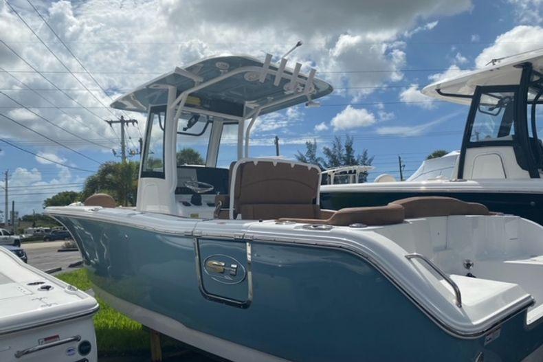 2022 Sea Hunt Ultra 255 SE