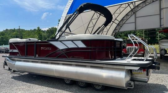 2022 Sylvan X3 LZ Mirage Tritoon - IN STOCK