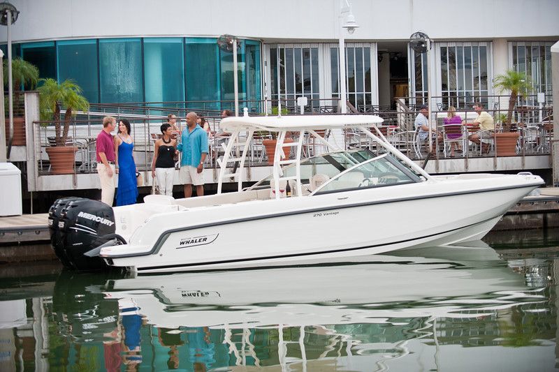2015 Boston Whaler 270 Vantage