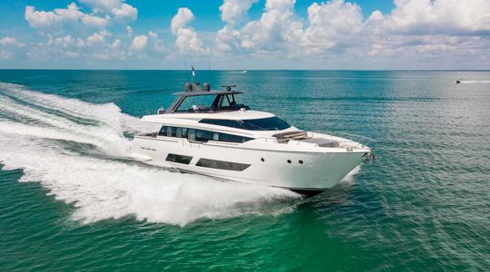2021 Ferretti Yachts 850
