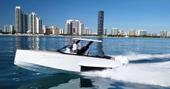 2019 Iguana Yachts Commuter Sport
