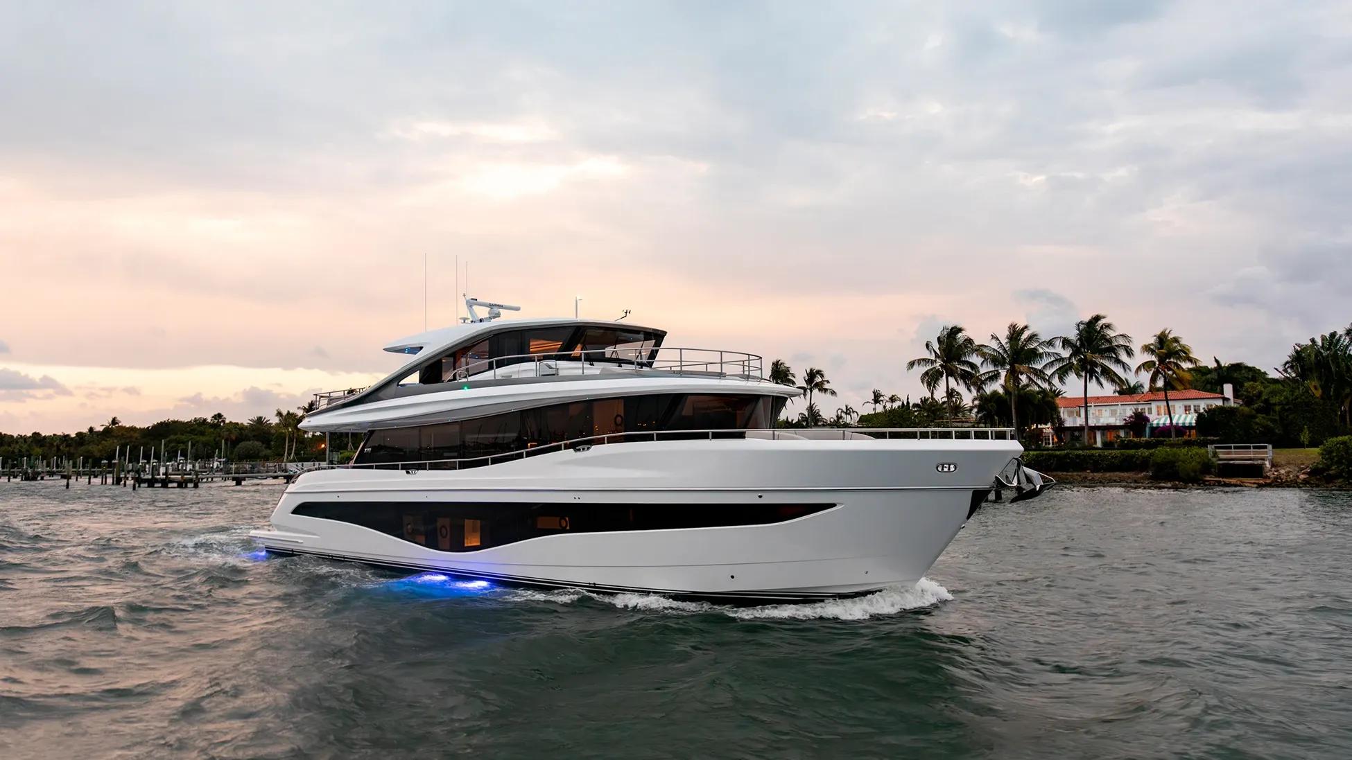 2022 Princess Yachts X80