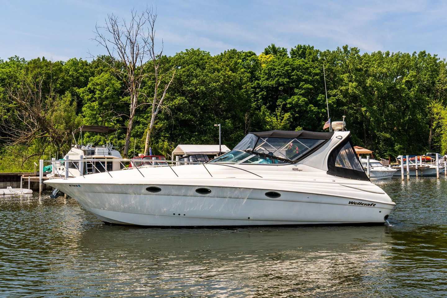 2001 Wellcraft 3700 Martinique