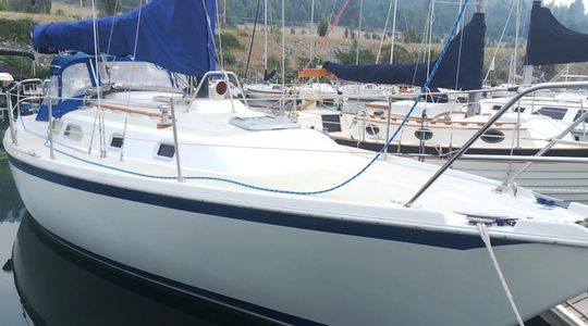 1985 Ericson Yachts Ericson 32