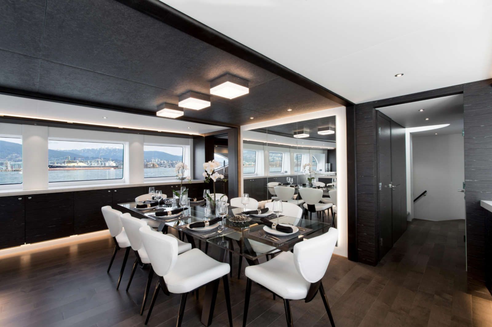 2020 Crescent Yachts 117