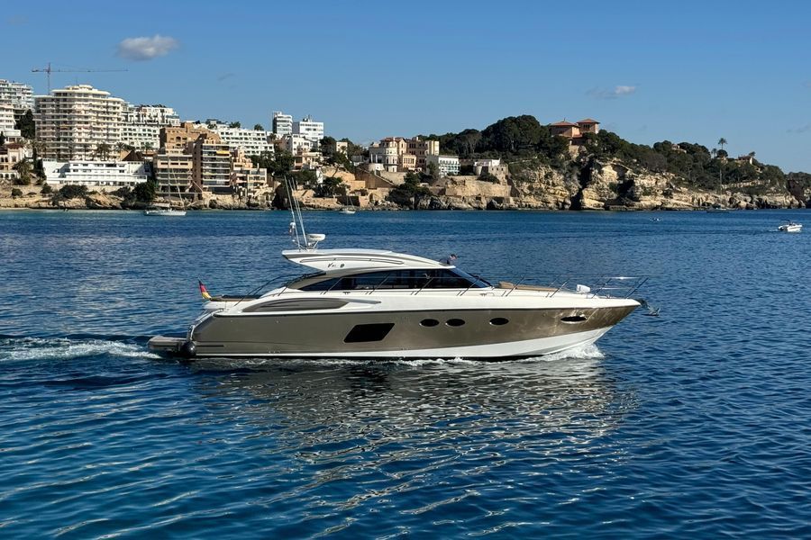 2014 Princess Yachts V57
