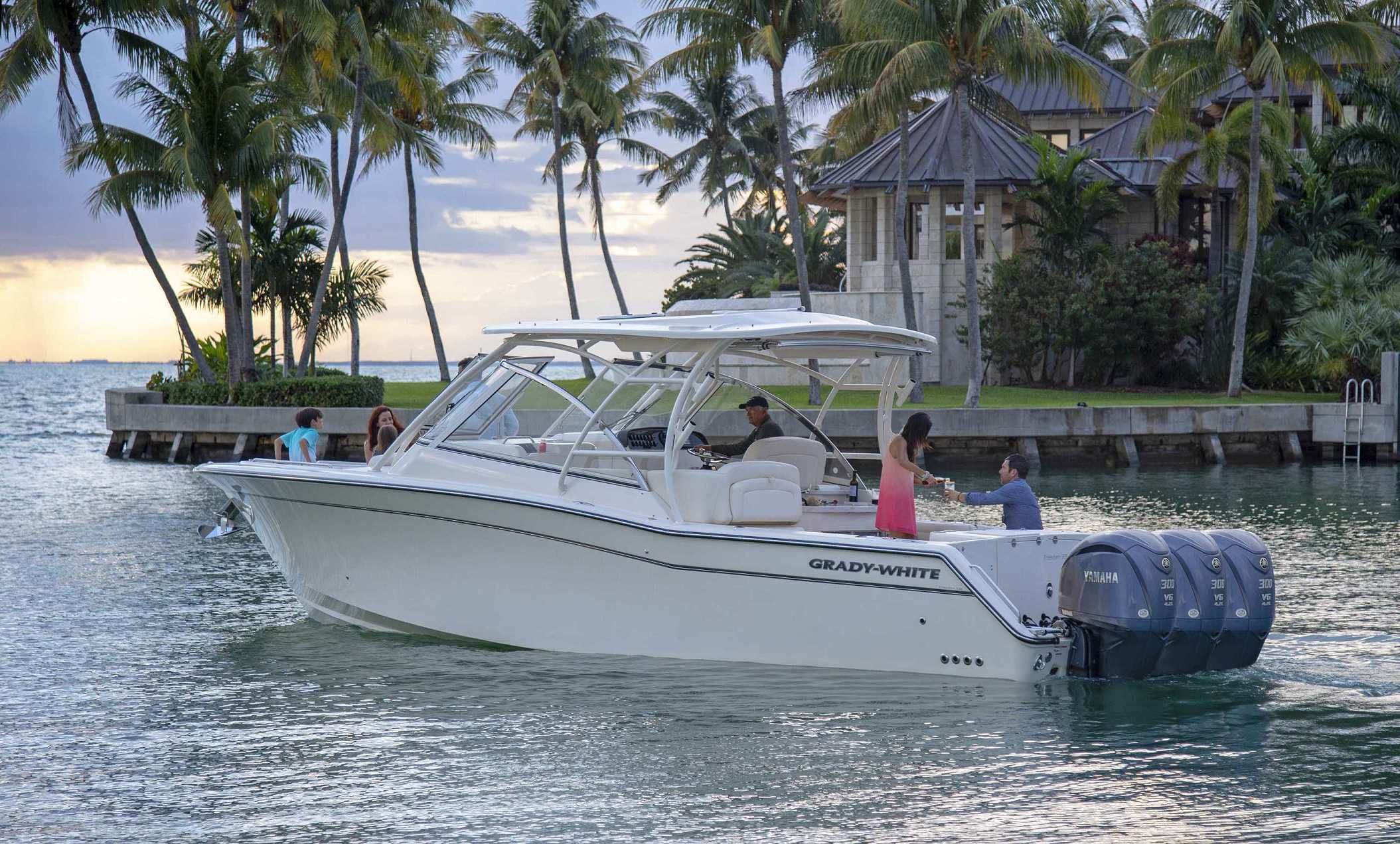 2022 Grady-White Freedom 335