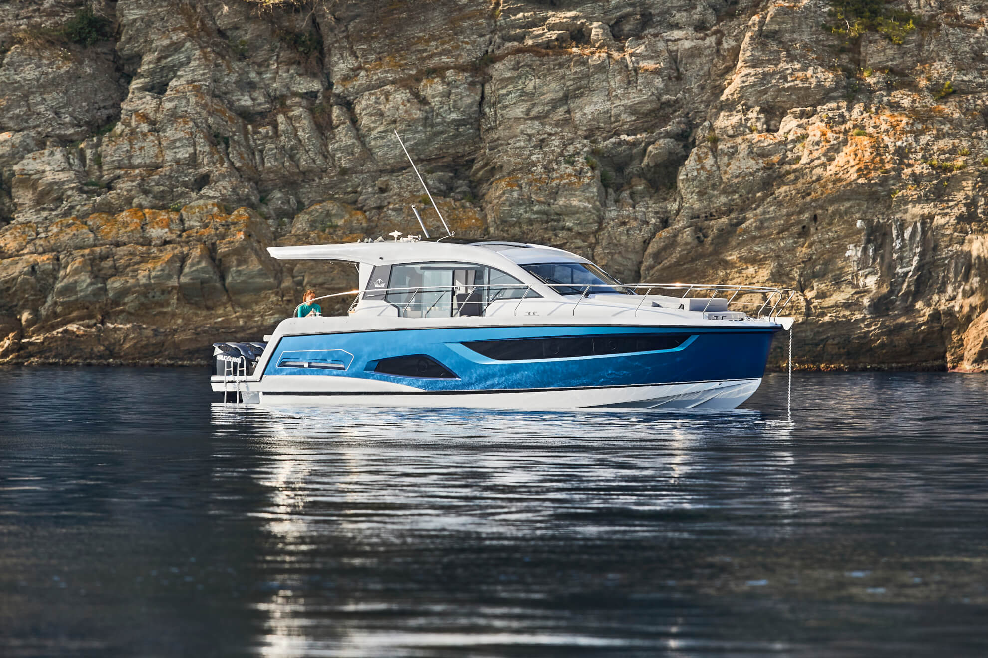 2020 Sealine C390v