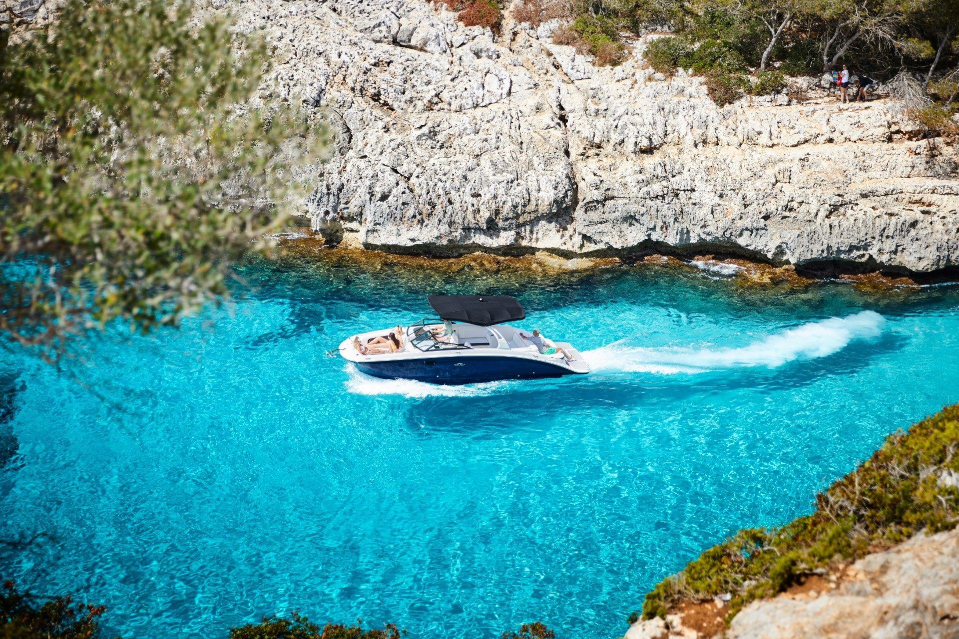 2022 Sea Ray SDX 270