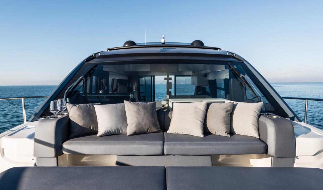 2022 Cranchi Yachts 52 S