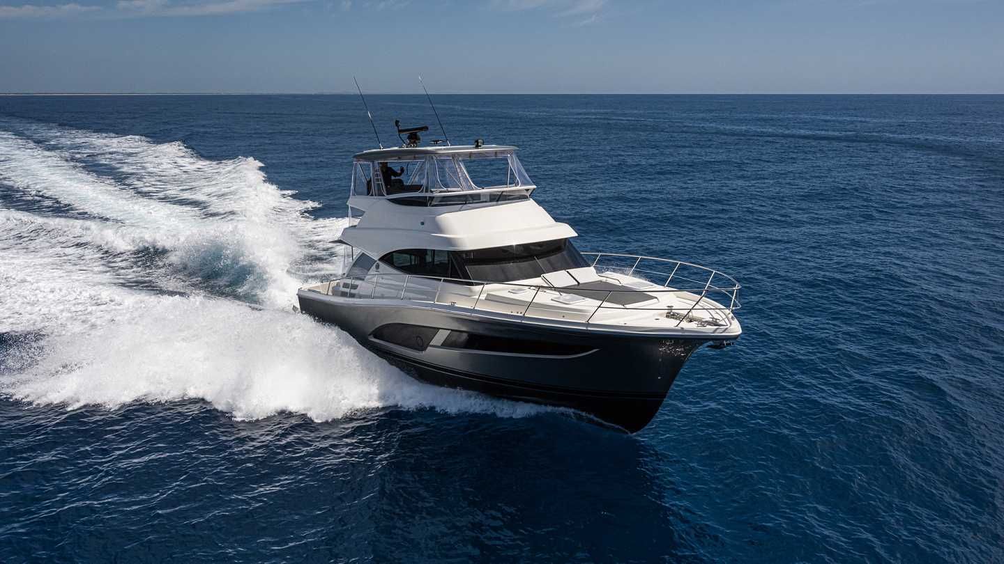 2022 Riviera 46 Sports Motor Yacht