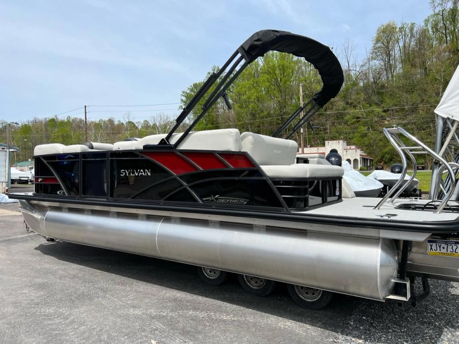 2022 Sylvan X3 CLZ Mirage Tritoon - In Stock