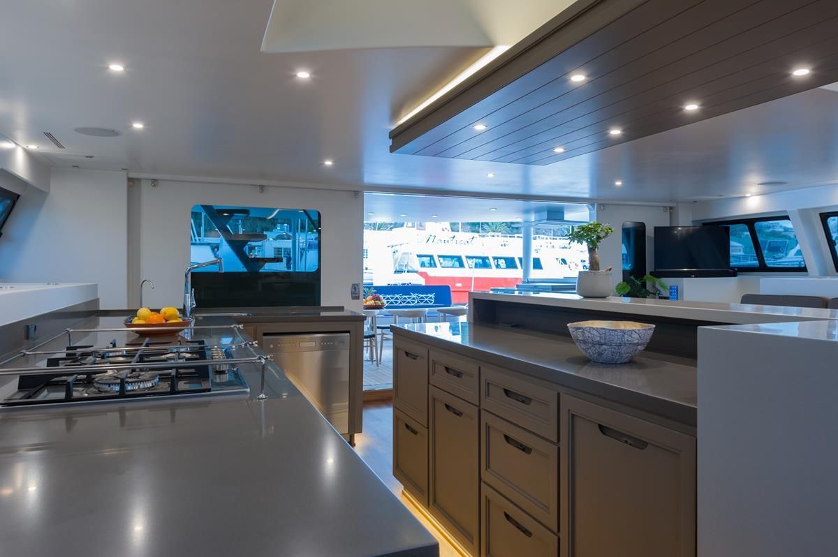 2016 Two Oceans 800E Power Catamaran I